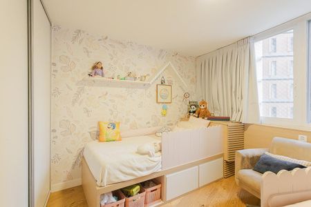 Quarto 2 de apartamento à venda com 3 quartos, 180m² em Jardim Paulistano, São Paulo