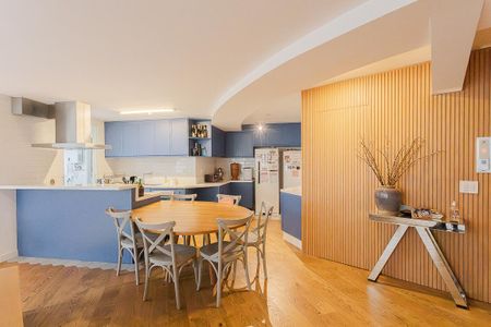 Apartamento à venda com 180m², 3 quartos e 2 vagasCozinha