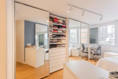 Apartamento à venda com 180m², 3 quartos e 2 vagasSuíte