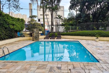 Apartamento para alugar com 70m², 2 quartos e 1 vaga Apartamento para alugar com 70m², 2 quartos e 1 vagaÁrea comum - Piscina