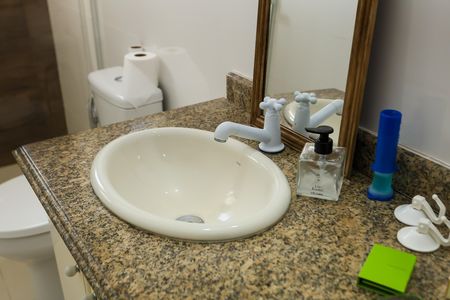 Apartamento para alugar com 70m², 2 quartos e 1 vaga Apartamento para alugar com 70m², 2 quartos e 1 vagaBanheiro