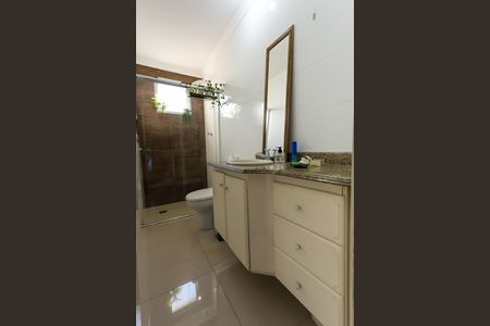 Apartamento para alugar com 70m², 2 quartos e 1 vaga Apartamento para alugar com 70m², 2 quartos e 1 vagaBanheiro