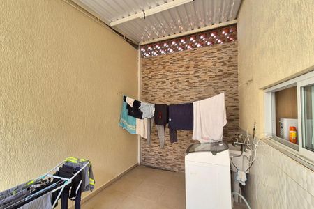 Casa para alugar com 60m², 1 quarto e 2 vagas Casa para alugar com 60m², 1 quarto e 2 vagasÁrea de Serviço