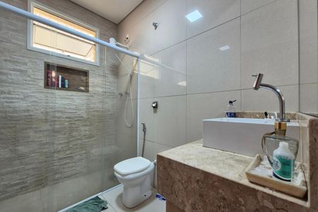 Casa para alugar com 60m², 1 quarto e 2 vagas Casa para alugar com 60m², 1 quarto e 2 vagasBanheiro