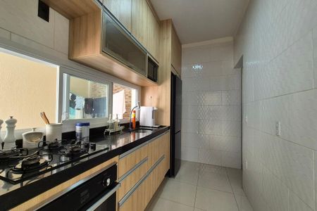 Casa para alugar com 60m², 1 quarto e 2 vagas Casa para alugar com 60m², 1 quarto e 2 vagasCozinha