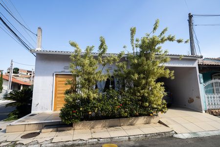 Casa de condomínio à venda com 66m², 2 quartos e 2 vagas Casa de condomínio à venda com 66m², 2 quartos e 2 vagasFachada
