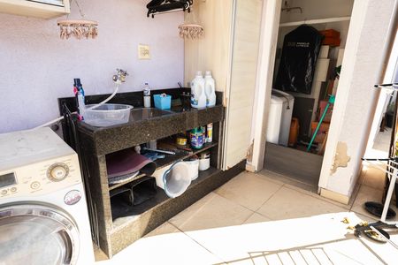Casa de condomínio à venda com 66m², 2 quartos e 2 vagas Casa de condomínio à venda com 66m², 2 quartos e 2 vagasÁrea de Serviço