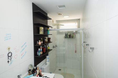 Casa de condomínio à venda com 66m², 2 quartos e 2 vagas Casa de condomínio à venda com 66m², 2 quartos e 2 vagasBanheiro da Suíte 1