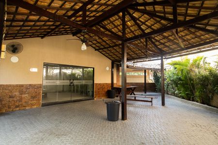 Casa de condomínio à venda com 66m², 2 quartos e 2 vagas Casa de condomínio à venda com 66m², 2 quartos e 2 vagasÁrea comum - Salão de festas