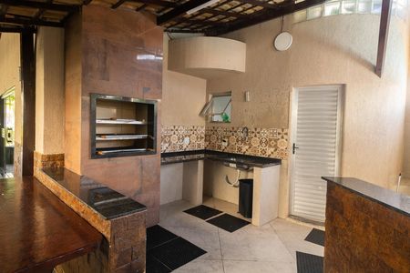 Casa de condomínio à venda com 66m², 2 quartos e 2 vagas Casa de condomínio à venda com 66m², 2 quartos e 2 vagasÁrea comum - Salão de festas