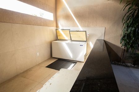Casa de condomínio à venda com 66m², 2 quartos e 2 vagas Casa de condomínio à venda com 66m², 2 quartos e 2 vagasÁrea comum - Salão de festas