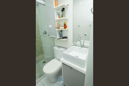 Casa de condomínio à venda com 66m², 2 quartos e 2 vagas Casa de condomínio à venda com 66m², 2 quartos e 2 vagasBanheiro da Suíte 2