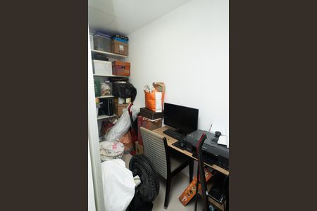 Casa de condomínio à venda com 66m², 2 quartos e 2 vagas Casa de condomínio à venda com 66m², 2 quartos e 2 vagasEscritório