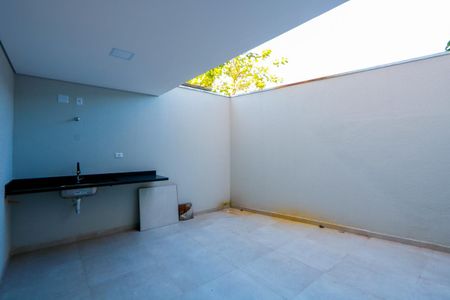 Casa à venda com 140m², 3 quartos e 2 vagas Casa à venda com 140m², 3 quartos e 2 vagasÁrea de serviço