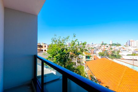 Casa à venda com 140m², 3 quartos e 2 vagas Casa à venda com 140m², 3 quartos e 2 vagasVaranda do quarto 3