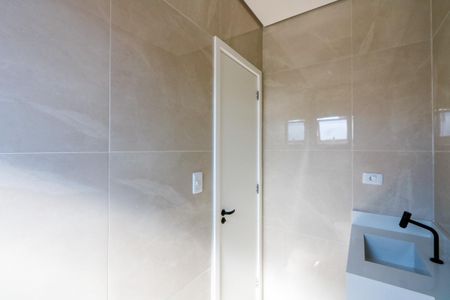 Casa à venda com 140m², 3 quartos e 2 vagas Casa à venda com 140m², 3 quartos e 2 vagasBanheiro do quarto 1