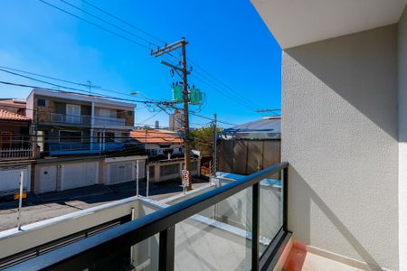 Casa à venda com 140m², 3 quartos e 2 vagas Casa à venda com 140m², 3 quartos e 2 vagasVaranda do quarto 1