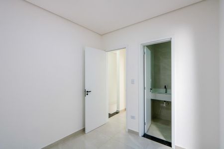 Casa à venda com 140m², 3 quartos e 2 vagas Casa à venda com 140m², 3 quartos e 2 vagasQuarto 2 - Suíte