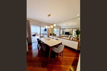 Casa à venda com 3 quartos, 338m² em Chácara Monte Alegre, São Paulo