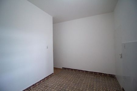 Casa para alugar com 120m², 2 quartos e sem vagaCozinha 
