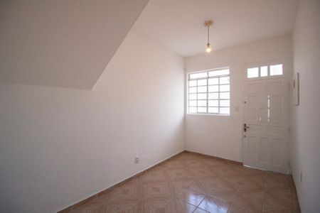 Sala  de casa para alugar com 2 quartos, 120m² em Vila Santana, Sorocaba