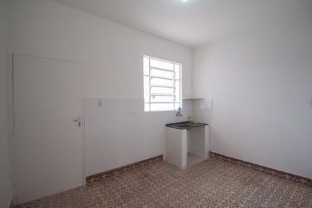 Casa para alugar com 120m², 2 quartos e sem vagaCozinha 