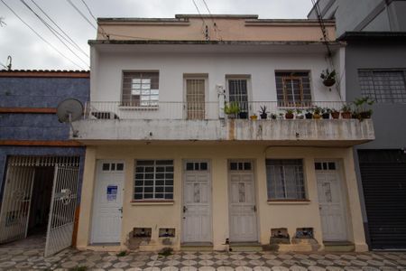 Casa para alugar com 120m², 2 quartos e sem vagaFachada 