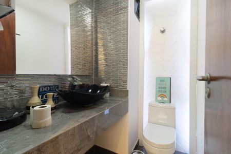 Apartamento à venda com 186m², 4 quartos e 4 vagasLavabo