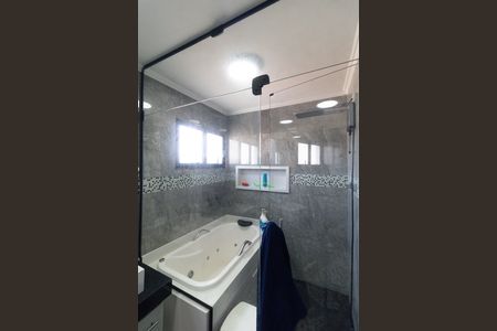 Apartamento à venda com 186m², 4 quartos e 4 vagasBanheiro da Suíte 1