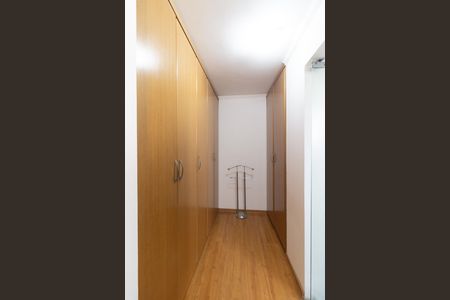Apartamento à venda com 186m², 4 quartos e 4 vagasCloset da Suíte 1