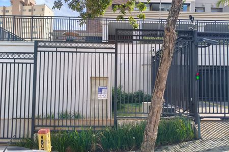 Apartamento à venda com 108m², 3 quartos e 2 vagasFachada