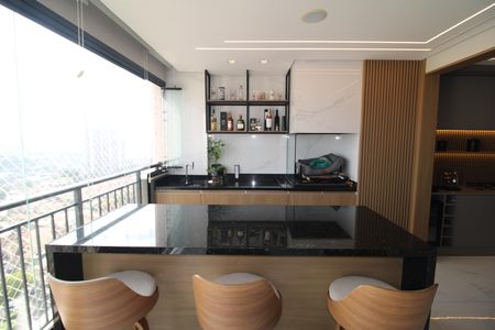 Sala - Varanda de apartamento à venda com 3 quartos, 108m² em Santa Teresinha, São Paulo