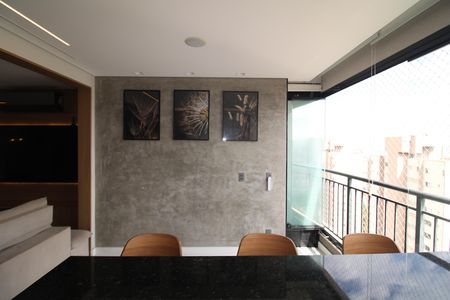 Apartamento à venda com 108m², 3 quartos e 2 vagasSala - Varanda