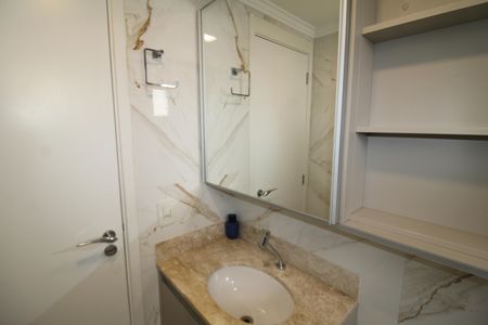Apartamento à venda com 108m², 3 quartos e 2 vagasQuarto 2 - Banheiro