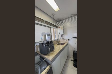 Apartamento para alugar com 87m², 2 quartos e 2 vagas Apartamento para alugar com 87m², 2 quartos e 2 vagasCozinha e Área de Serviço