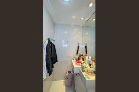Apartamento para alugar com 87m², 2 quartos e 2 vagas Apartamento para alugar com 87m², 2 quartos e 2 vagasBanheiro da Suíte 2