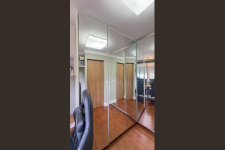 Apartamento para alugar com 87m², 2 quartos e 2 vagas Apartamento para alugar com 87m², 2 quartos e 2 vagasCloset da suíte