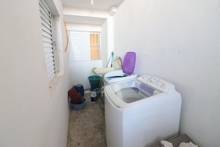 Casa à venda com 155m², 3 quartos e 2 vagasÁrea de Serviço