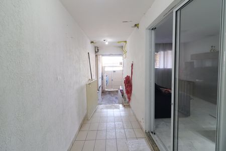 Casa à venda com 155m², 3 quartos e 2 vagasCorredor
