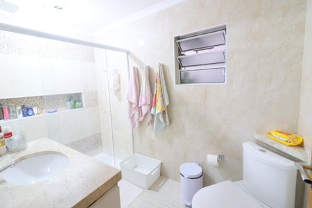 Casa à venda com 155m², 3 quartos e 2 vagasBanheiro 1