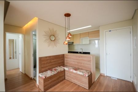 Apartamento à venda com 53m², 2 quartos e 1 vaga Apartamento à venda com 53m², 2 quartos e 1 vagaSala