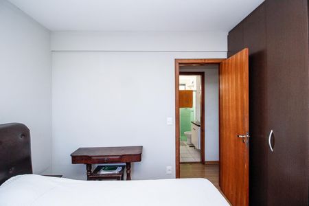 Apartamento à venda com 147m², 5 quartos e 2 vagasQuarto 3