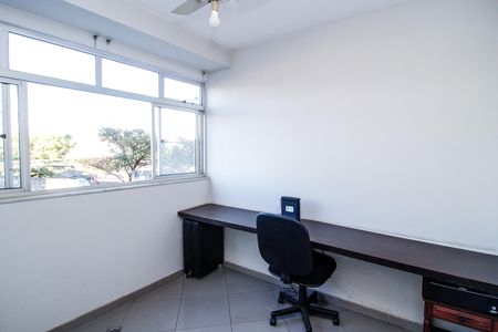 Apartamento à venda com 147m², 5 quartos e 2 vagasEscritório