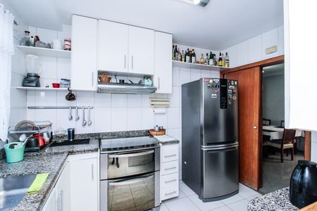 Apartamento à venda com 147m², 5 quartos e 2 vagasCozinha