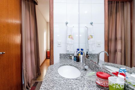 Apartamento à venda com 147m², 5 quartos e 2 vagasBanheiro da Suíte 1