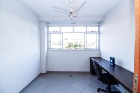 Apartamento à venda com 147m², 5 quartos e 2 vagasEscritório