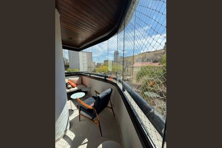 Apartamento para alugar com 110m², 3 quartos e 3 vagas Apartamento para alugar com 110m², 3 quartos e 3 vagasVaranda
