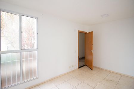 Sala de apartamento para alugar com 2 quartos, 48m² em Chacaras Reunidas Santa Terezinha, Contagem