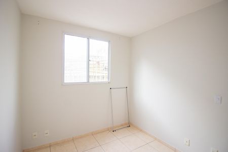 Quarto 2 de apartamento para alugar com 2 quartos, 48m² em Chacaras Reunidas Santa Terezinha, Contagem