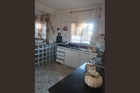 Casa para alugar com 130m², 3 quartos e 1 vaga